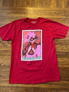 Marvel Men’s Scarlet Witch Tarot Card Graphic Tee - Red